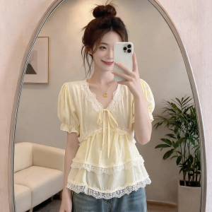 Floral Lace Slim Fit French Style Bubble Sleeve V-Neck Blouse