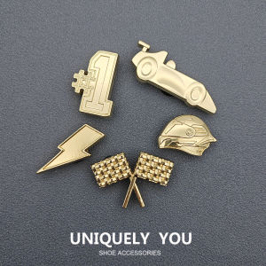 หัวเข็มขัด Crocs ใหม่ พร้อมหัวเข็มขัดแบบแขวน โลหะสีทอง รุ่น Carrols Star สำหรับรองเท้า Crocs แบบมีรู