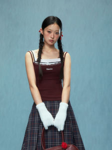 Weekendhub Sleeveless Vest Top Womens Inner Wear French Girl Style Outerwear New 2024 Breathable Cotton Blend Short Length