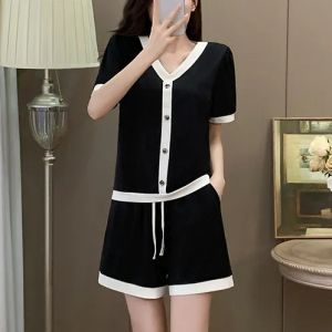 Pure ผ้าฝ้าย พรางหุ่น ฤดูร้อน กางเกงขาสั้น ชุดสไตล์น้ําหอมขนาดเล็ก ลำลอง สไตล์สปอร์ต ชุดสองชิ้นสําหรับ พลัสไซส์ ผู้หญิง คอวี โอเวอร์เฮด