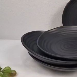 จานเซรามิค ชามกระเบื้อง สี ดำ รุ่น ทับหอยดำ ขนาด 9 นิ้ว แพ็ค 3 ใบ จานทรงลึก สไตล์โมเดิร์น เคลือบเงาอย่างดี
