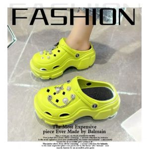 LHMoonlight สินค้าขายดี รองเท้าแตะหัวโตพร้อมตัวการ์ตูนติด เป็นลายใหม่ล่าสุดของทางร้าน สวยงามมาก แถมพื้นนิ่มสวมใส่สบาย สนใจกดสั่งซื้อได้เลย มีนักเลี่ยงและผู้ชายชนิดต่อไปได้