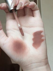 Nude Color for Thick Lips! Italian Thickened Matte Lip Gloss Matte Velvet Autumn Winter Retro White Lip Mud Lipstick for Women