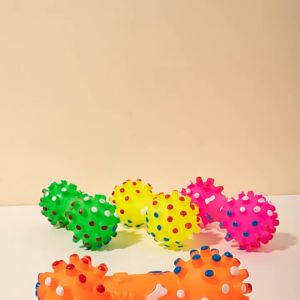 Đồ chơi cho Chó gặm sạch răng hình quả tạ có kèn kêu bằng nhựa vinyl - Love Pets Shop