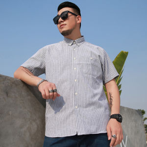 เสื้อเชิ้ตแขนสั้นผู้ชายทรงหลวมสบาย ๆ ทรงบางลายทาง ผ้าคอตตอนผสมโพลีเอสเตอร์ ระบายอากาศได้ดี ทรงหลวม ทรงหลวม ทรงหลวม