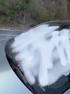 Get 2 /500ml Acid rain remover Car glass cleaner Windshield Cleaning agent Oil film cleaner