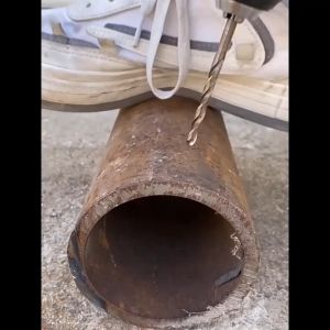 ToolHub 13 PCS Set Mata Bor Dilapisi Titanium Kit Mata Bor HSS Baja Kecepatan Tinggi 135 Derajat untuk Baja Aluminium Tembaga Baja Paduan Lunak Kayu Ukuran Plastik dari 15 mm - 65 mm