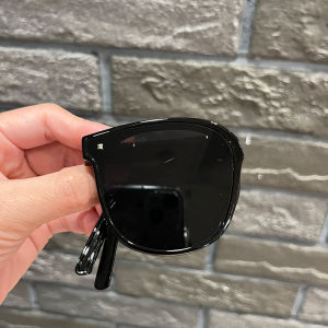 Fashionable Foldable Childrens Sunglasses UV Protection Sunscreen for 3-12 Years Old Boys And Girls Cute Summer Accessories