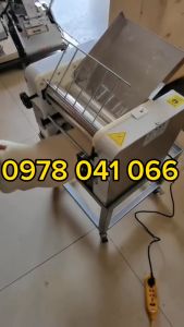 Máy cán lớn 30cm Máy cán bột làm bánh công nghiệp lô cán bằng inox 30cm