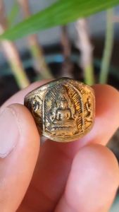 แหวนพระพุทธชินราช วัดพระศรีรัตนมหาธาตุฯ จ. พิษณุโลก (สภาพเก่า ไม่ทราบที่) พระพุทธชินราช พระพุทธชินราช จังหวัด พระพุทธชินราช จ.พิษณุโลก - Lazada