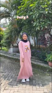 Gamis Wanita Terbaru 2024: Dinda, Anggun & Berka Dress