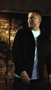 Lois Jaket Lengan Panjang Corduroy MJF191BK