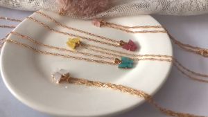 Gratis Semua - Kalung Rantai Bentuk Kupu Kupu Korean Style Bahan Akrilik Aksesoris Fashion Wanita / Korean Cute Butterfly Necklaces