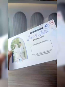 Undangan Pernikahan Lipat Minimalis (50 PCS)Free Desain Foto Denah Plastik Brief Card 210gsm 150gsm