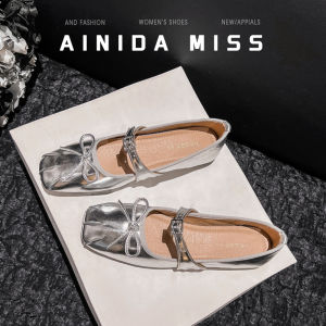 รองเท้าบัลเลต์ส้นแบนแบบสวมหัวกลมสไตล์ฝรั่งเศส หนังแกะ สีเงิน รองเท้าแฟชั่นสำหรับผู้หญิง ไซส์ใหญ่ 41-43 รองเท้าลำลอง