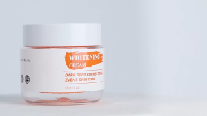 MOOYAM 50g: CREAM PENCERAH KULIT Kulit Cerah Kencang & Bebas Flek Hitam