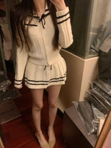 QINWEIYU | White Early Autumn Knit Dress