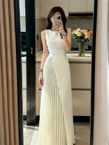 XUECAIQI | Waist-Cinching Pleated Stitch Sleeveless Slim Long Dress