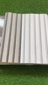 Wallpaper Dinding Motif Kisi Kisi Kayu Coklat Abu Hitam Cream