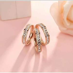Cincin Layer Full Zircon Lapis Emas 18K Gold Ring Women CXB406