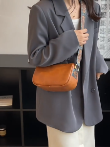 Women leather shoulder bag Luxury Paris sling bag Korean version ladies handbag crossbody bag Messenger Bag