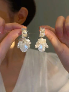 Accessible Luxury Fancy Shell Flower Earrings Special-Interest Design Earrings Female Rhinestone Silver Stud Earrings New Arrival Best Selling Earrings