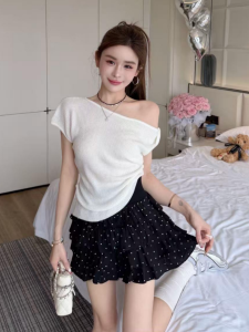 YUEZHONGWEI | Off Shoulder Irregular One-Shoulder Slim Fit T-Shirt