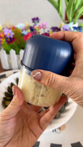 【Ready Stock】260ml Rechargeable Food Chopper Mini Blender Grinder for Garlic Chili Meat