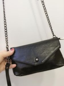 White Dews 2023 New Super Fire Net Red Genuine Leather Envelope Mobile Phone Bag Hong Kong Style Small Hand Chain Bag Crossbody Bag Female