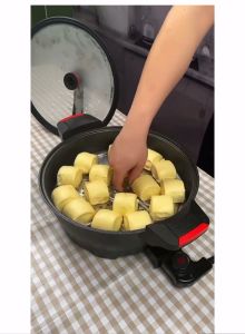 易清洁大容量多用途电煮锅 Large-Capacity Multi-Purpose Electric Cooker Periuk Elektrik Serbaguna Berkapasiti Besar