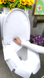 Toilet Seat Cover Alas Duduk Closet Disposable Plastik Tatakan Dudukan WC Kloset Praktis Untuk Travelling GM88