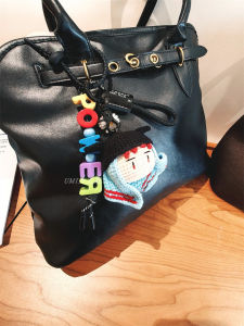 GD YG Zipper Charm Crocheted Keychain Wool Hat Keyring Couple Gifts Female Daisy Bag Hanging Decorations Creative Festive Supplies