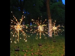 ซื้อ 1 แถม 1 โคมไฟปีใหม่ 90/120LED ไฟโซล่าเซลไฟแต่งสวนโคมไฟดอกไม้ไฟ