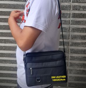 Tas Selempang Pria Kulit Sapi Model ring D samping