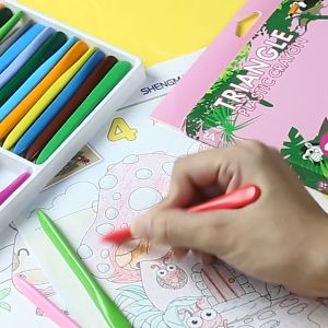 6/12/24/36 Color Triangular Plastic Children's Crayon Preschool Brush Baby Graffiti Pen Non Stick Safe Non Toxic Washable Crayon