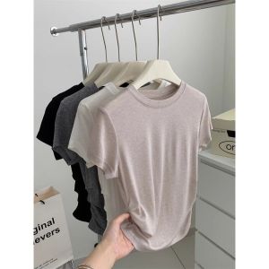 เสื้อยืดคอกลมแขนสั้นทรงเข้ารูปสำหรับผู้หญิงในช่วงฤดูร้อน เสื้อเชิ้ตทรงเข้ารูปพอดีตัวสไตล์เกาหลี ทรงเข้ารูป สวมใส่สบาย ทรงเข้ารูป เสื้อเชิ้ต