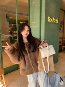 Thickened Short Fur Jacket Womens Stylish Plush Outerwear Eco-friendly Mink Coat Breathable Comfortable Easy to Clean Wear