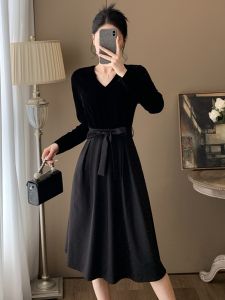 SUYE | Waist-Shaping Slim Hebe Style Petite Elegant Polka Dot Dress