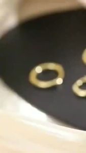 Fashion Mens and Womens Stainless Steel Earrings Hypoallergenic Titanium Steel Round Earrings Korean Style [1pcs]