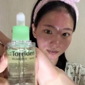 Torriden BALANCEFUL Cica Serum 5D Cica Soothing Repair Serum Redness Relief Oil‑Balancing Hydrating Facial Serum 50ml