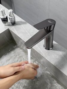 ก๊อกอ่างสแตนเลส ดีไซน์สวยงาม ทันสมัย สีดำ พร้อมจัดส่ง