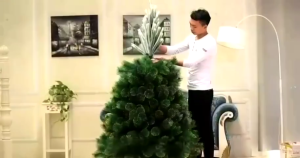 【Daily Suki Store】Flocked Snow Christmas Tree-4/5/6/7FT Artificial Snowflake Pine Xmas Tree with Metal Stand for Home Office Party Decor