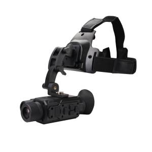 BekinTek แว่นตาส่องกลางคืนแบบติดหมวก หมวกกันน็อคติดตั้งได้ NVG ตาเดียว กล้องส่องทางไกลมองกลางคืนชาร์จได้ อุปกรณ์ดิจิทัลสำหรับการสังเกตในที่มืดเต็มที่  อินฟราเรด 8x ซูม วิดีโอ 1080 รวมการ์ด TF 32G