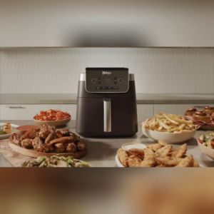 Ninja Air Fryer Pro 4.7L AIRCRISP Technology 4 programmable settings Air Fry Roast Re-heat Dehydrate - AF141