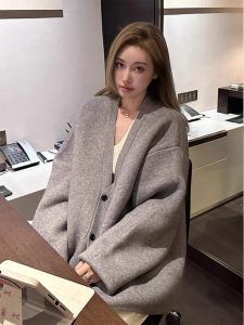 Gray V-Neck Sweater Coat Womens Versatile High-End Feel Minimalist Style Long Sleeve Commute Winter Fashion Outerwear