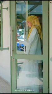 SKYSHOP HIJAB AYZA SCARF BY GIOK BAHAN PARIS JAPAN SIZE 115X115CM KERUDUNG SEGI EMPAT PREMIUM MURAH CANTIK