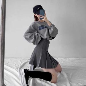 กระโปรงสั้นทรงเอเอวสูงสีเทาสำหรับผู้หญิงในช่วงฤดูร้อนปี 2024 กระโปรงสั้นทรงเอทรงเอเข้ารูปกระโปรงสั้นทรงเอเข้ารูปฤดูใบไม้ผลิและฤดูใบไม้ร่วงสำหรับผู้หญิง