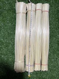 เส้นตอกไม้ไผ่อ่อนสำหรับประกอบอาหารทำมือบาง