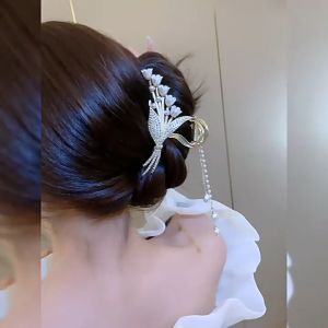 Korean Buket Putih Rumbai Klip /Rumbai Aksesoris Rambut Wanita/Korean Korean Hair Clip /Rumbai Kristal Berlian