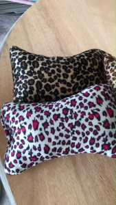 หมอนรองมือทําเล็บ ลายเสือ